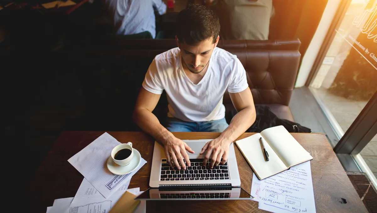 Pourquoi une IA entraînée sur l'expérience d'un fondateur peut intéresser les entrepreneurs — Les créateurs de startups cherchent souvent des conseils accessibles, concrets et vérifiés par l'expérience. Une IA comme Fred24 promet de rendre ces connaissances plus faciles d'accès en restituant
