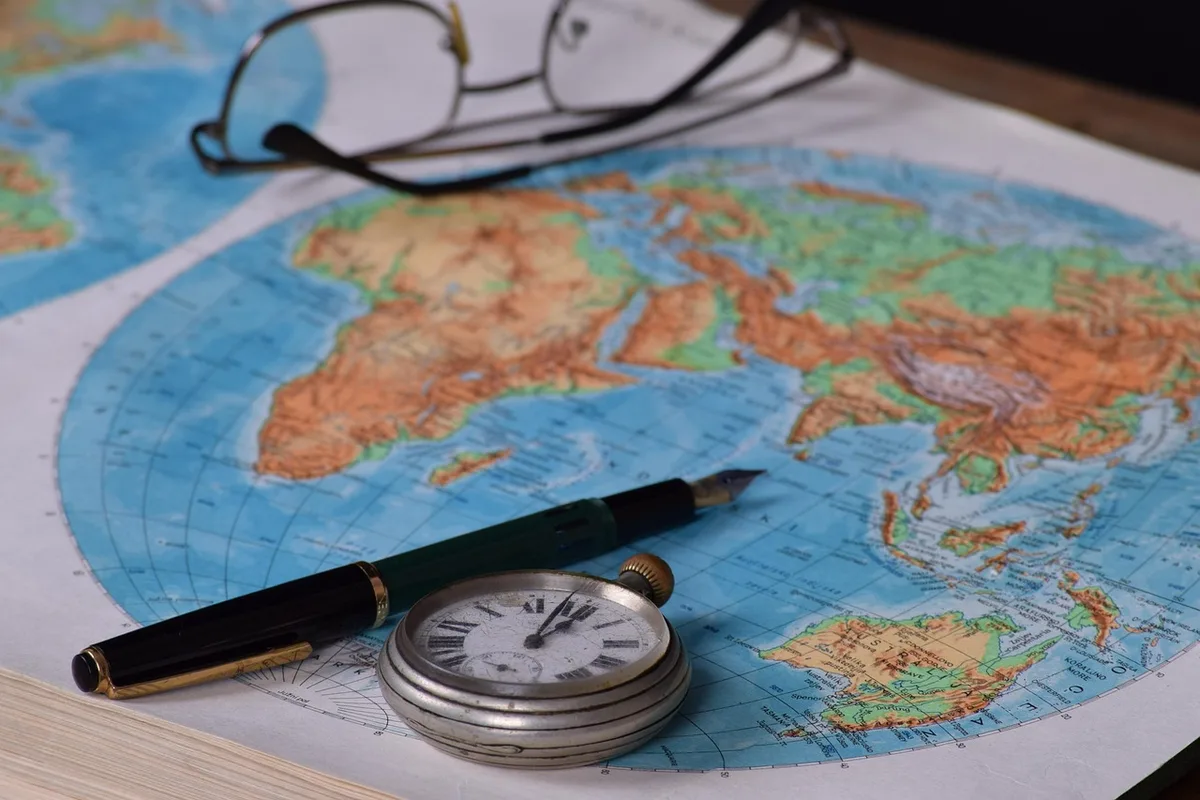 Carte montrant zone SEPA et pays hors SEPA pour illustrer choix du virement SWIFT