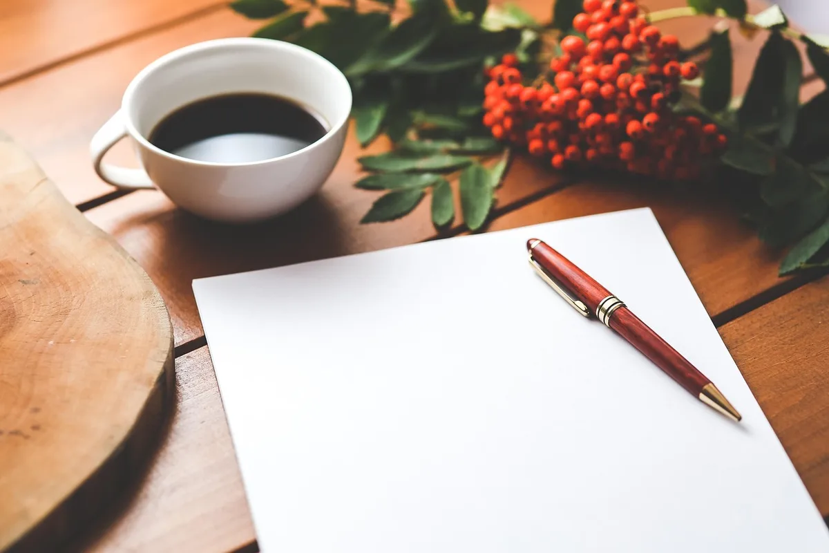 Calendrier et carnet de présence illustrant les 45 jours d'activité en entreprise