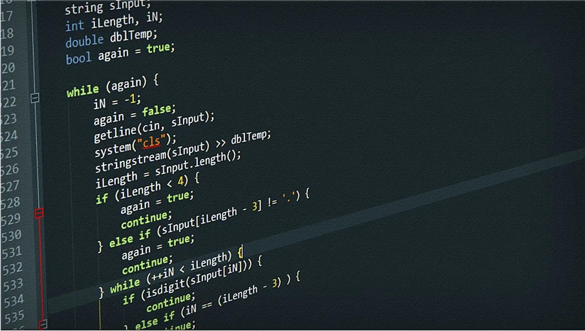 Extrait d'éditeur montrant structure HTML de table avec tr th td